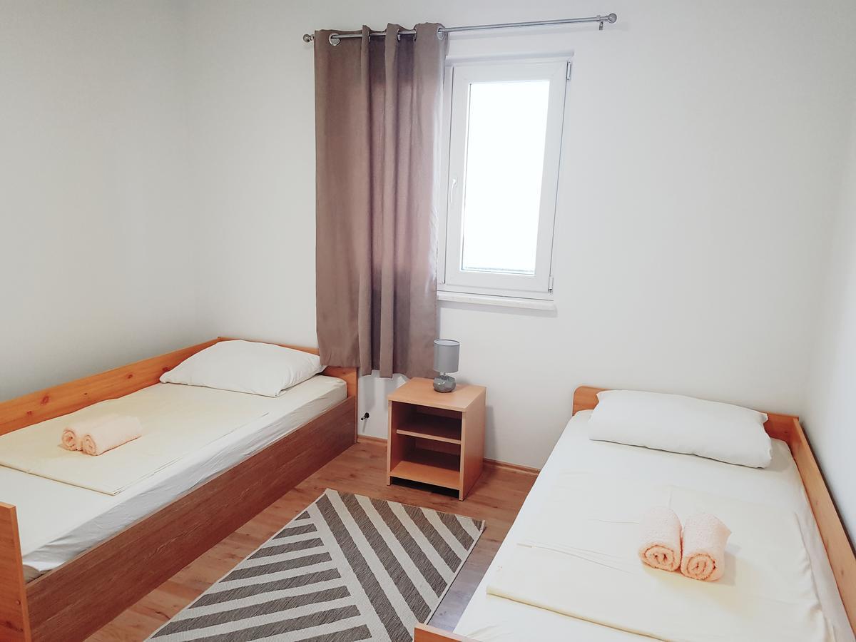 Apartments Kalajica Трогир Екстериор снимка